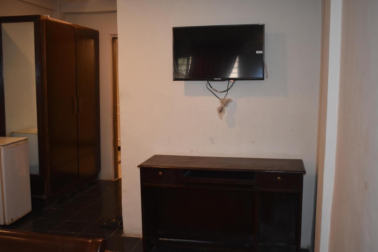 Hotel Burj Al Hateem 拉瓦尔品第 外观 照片